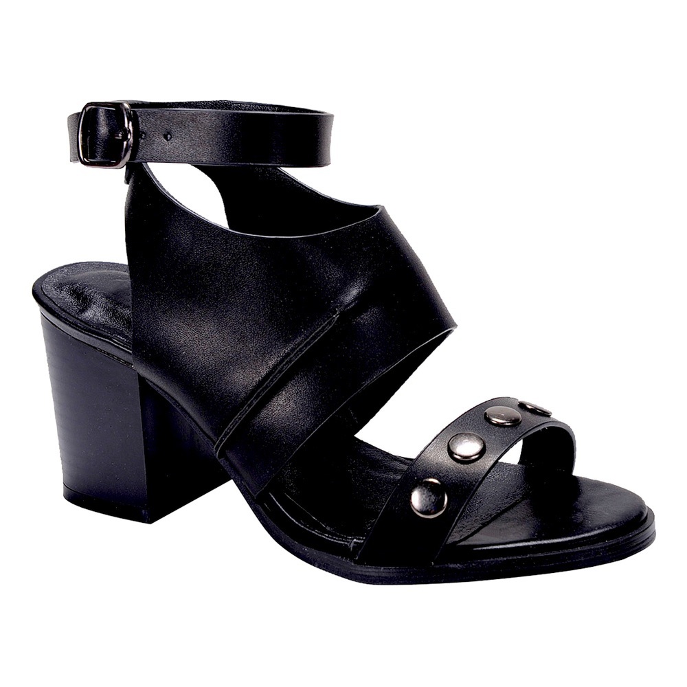 Nature Breeze Black Studded Opel sandal Size 9 . 3”block heel. Man made BNIB 🔥